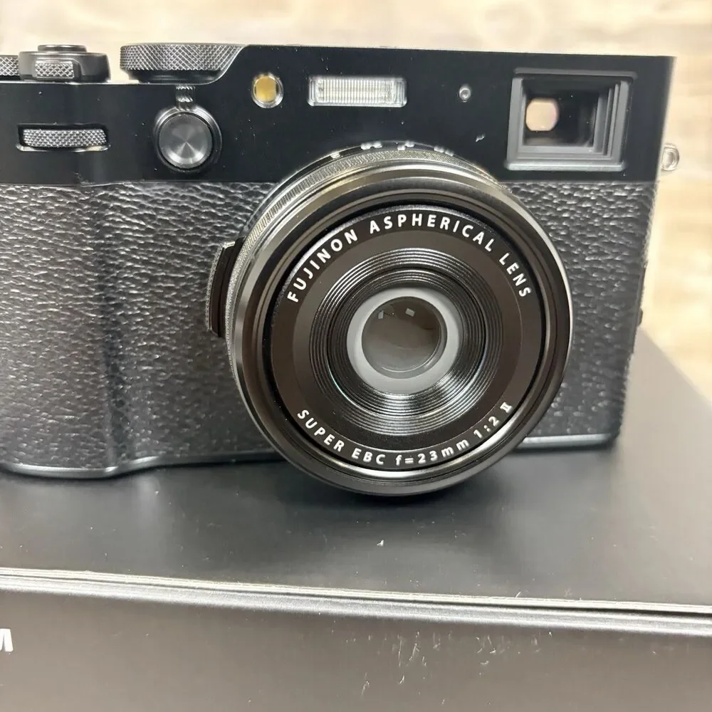 FUJIFILM X100VI 40.2MP Digital Camera - Black *BRAND NEW*